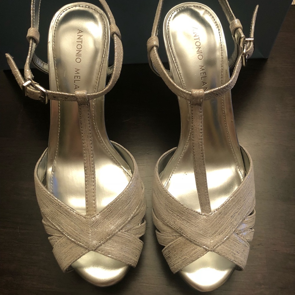 Antonio Melani pumps